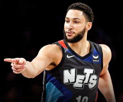 V体育平台-复出首秀便平约基奇纪录 篮网狂胜感受西帝魅力