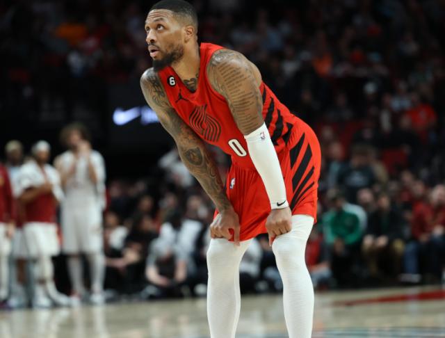 V体育官网-超5支球队问价利拉德 开拓者寻戈贝尔式疯狂交易