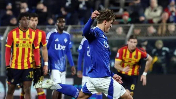 V体育入口-皇马计划今夏回购尼科-帕斯，球员或面临留队与转售选择|科莫|尼科·帕斯|皇家马德里|贝林厄姆|尼古拉斯-帕斯_新浪体育_新浪新闻